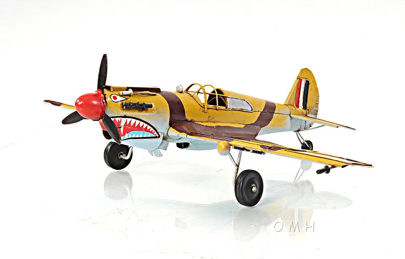 Superhero - lair model toys for comic - book fans​ 1941 Curtiss Hawk 81A 1:29